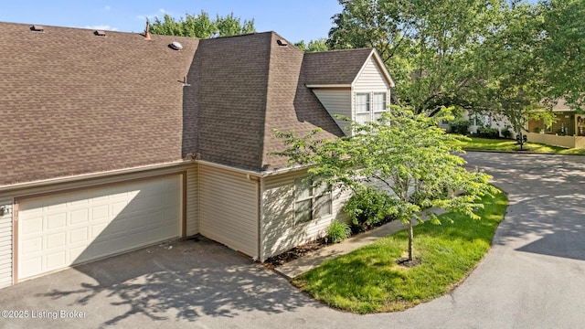 3010 Graystone Manor Pkwy, Louisville, KY 40241 - view of front of property with a shingled roof, driveway, and a garage