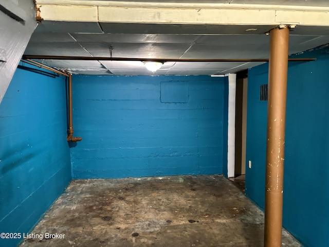 2809 Wyandotte Ave, Louisville, KY 40210 - view of below grade area