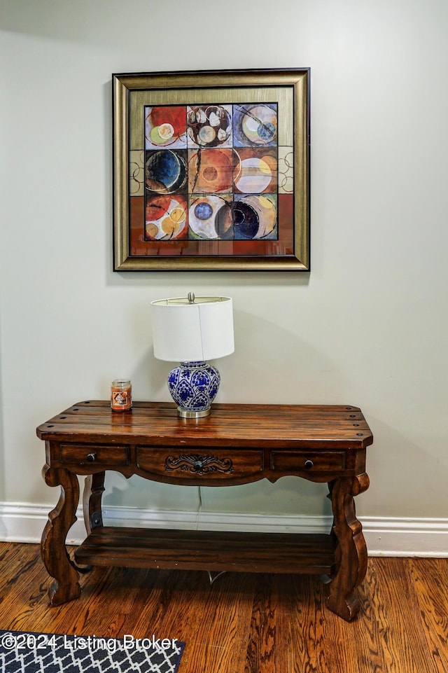 2935 S 3rd St, Louisville, KY 40208 - detailed view of baseboards