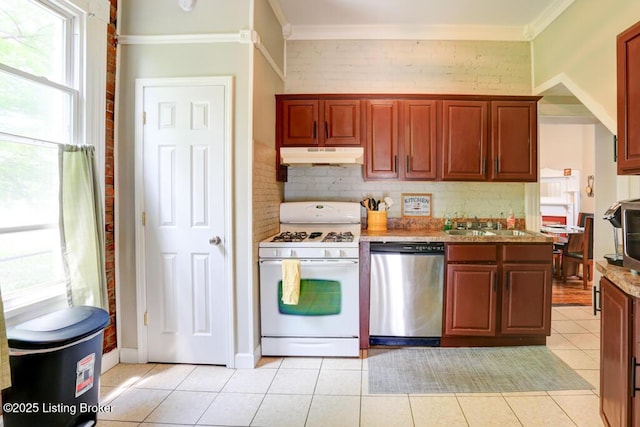 2935 S 3rd St, Louisville, KY 40208 - kitchen featuring gas range gas stove, dishwasher, under cabinet range hood, healthy amount of natural light, and crown molding