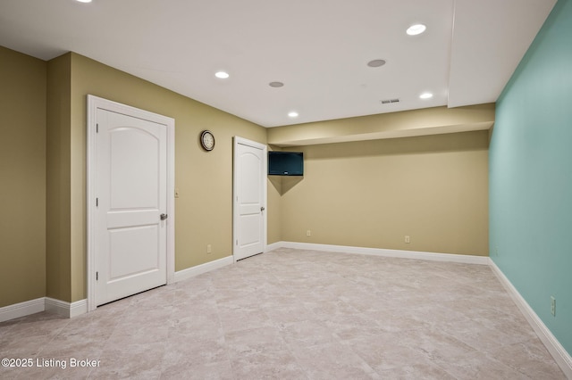 2913 Harrods Crossing Blvd, Crestwood, KY 40014 - finished below grade area with recessed lighting and baseboards