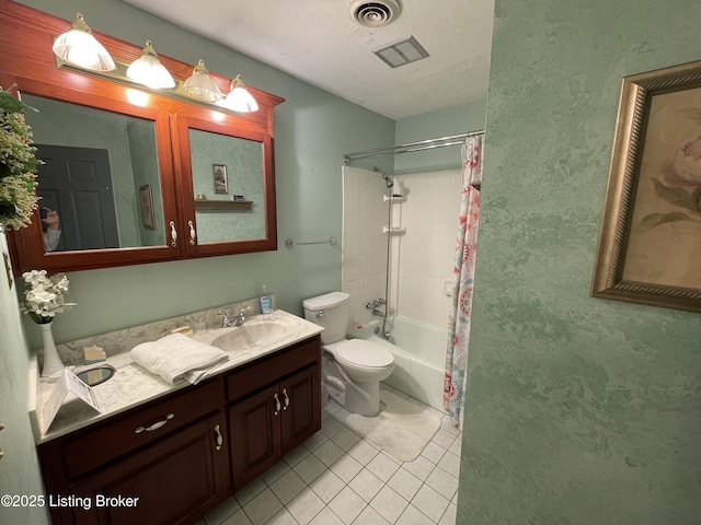 105 Hurstland Ct, Bardstown, KY 40004 - full bathroom featuring toilet, vanity, tile patterned flooring, shower / bath combo with shower curtain, and a textured ceiling