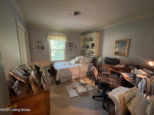 105 Hurstland Ct, Bardstown, KY 40004 - carpeted bedroom with crown molding, a desk, and wallpapered walls