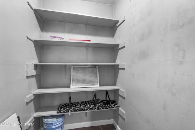 9201 Walhampton Ct, Louisville, KY 40242 - detailed view of baseboards
