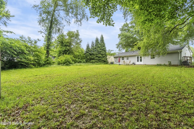 9201 Walhampton Ct, Louisville, KY 40242 - view of grassy yard