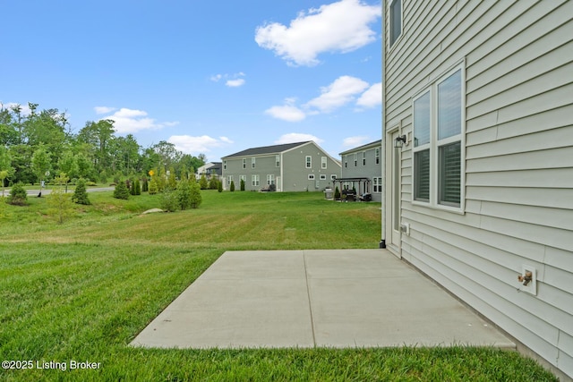 124 Exploration Path, Shelbyville, KY 40065 - view of grassy yard featuring a patio