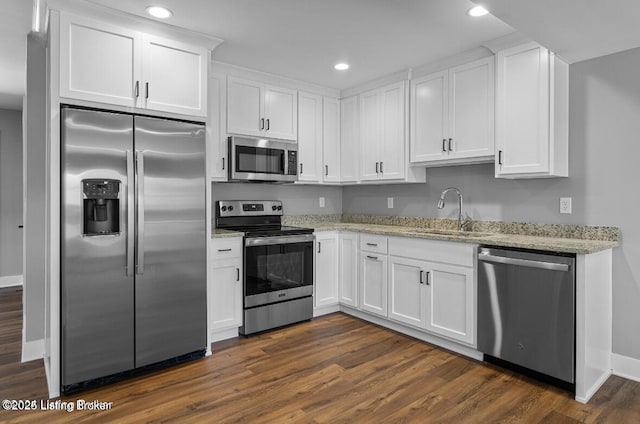 114 N Elm Grove Ave, Bardstown, KY 40004 - kitchen with stainless steel appliances, a sink, dark wood finished floors, white cabinets, and recessed lighting