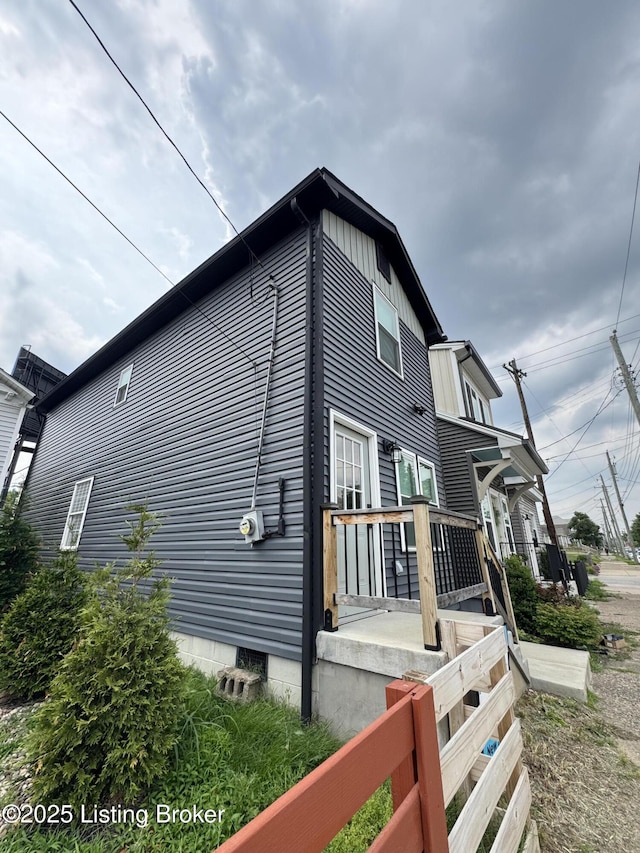 1254 S Preston St, Louisville, KY 40217 - view of side of home