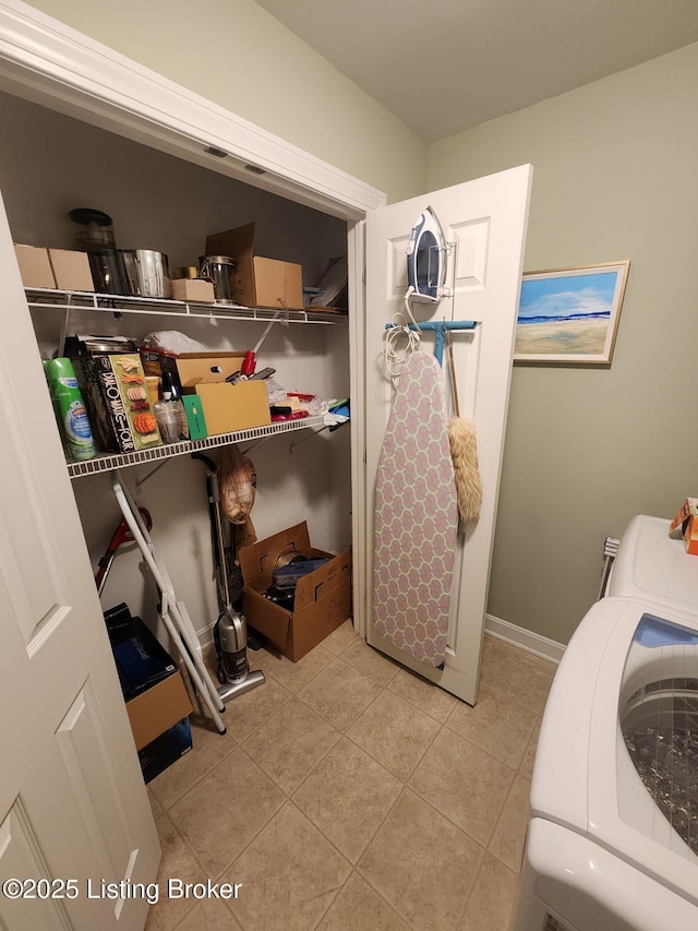 7201 Creekton Dr, Louisville, KY 40241 - laundry area with washer and dryer and tile patterned flooring