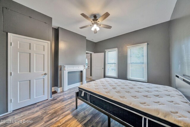 208 W Collins Ct, Louisville, KY 40214 - photo 12