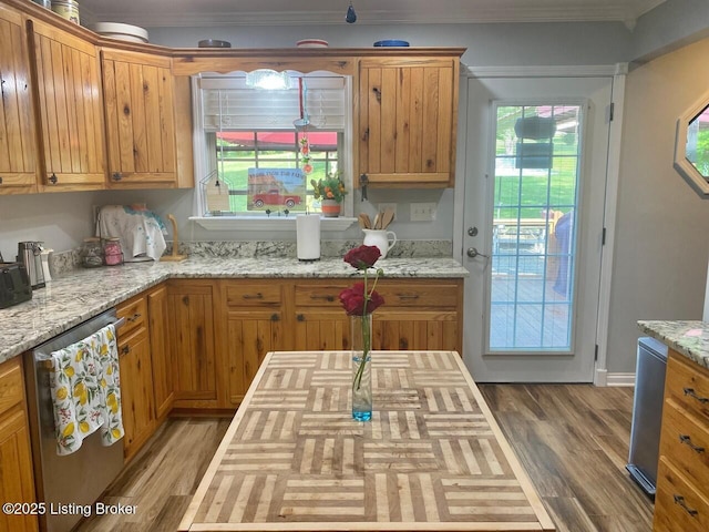 1222 Mountain View Rd, Falls Of Rough, KY 40119 - kitchen featuring dishwasher, wood finished floors, crown molding, and brown cabinetry