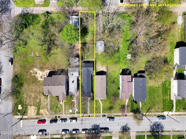 611 E Hill St, Louisville, KY 40217 - aerial overview of property's location with property parcel outlined
