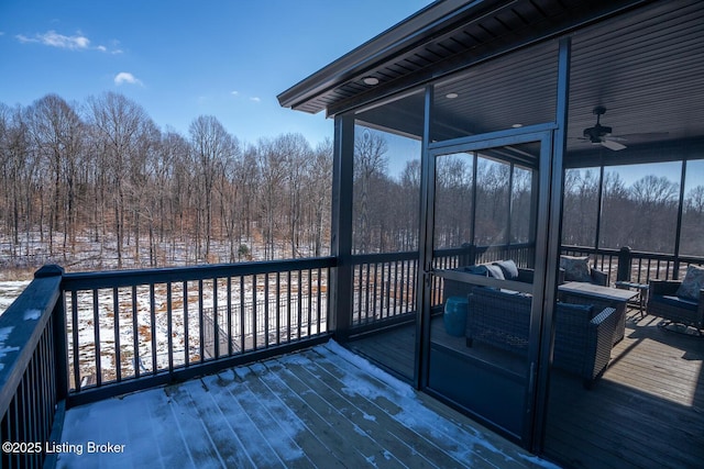 190 Foxwood Ct, Elizabethtown, KY 42701 - deck featuring an outdoor hangout area, a sunroom, and ceiling fan