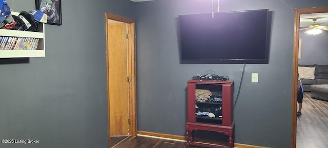 7 Dylan Ln, Upton, KY 42784 - hall with wood finished floors