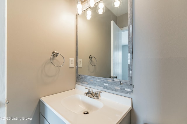 6713 Fenske Ln, Louisville, KY 40258 - bathroom with vanity