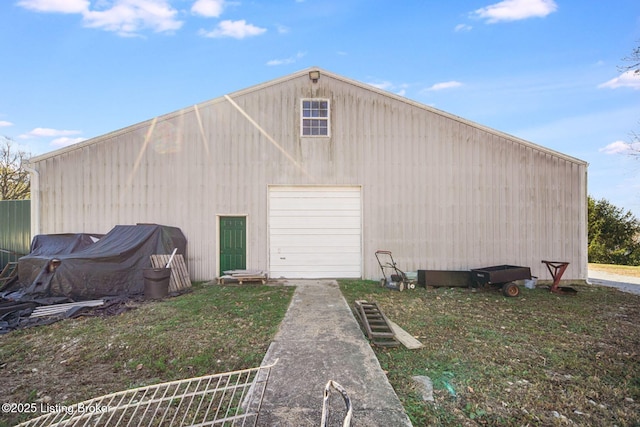264A Saint Catherine St, New Haven, KY 40051 - view of outdoor structure featuring an outbuilding and driveway