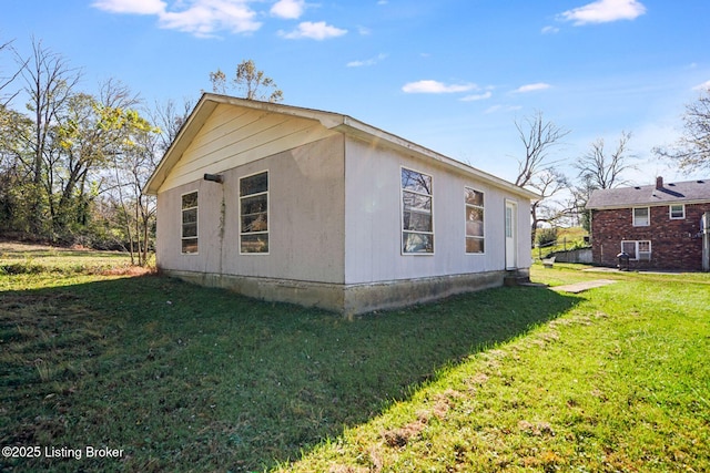 264A Saint Catherine St, New Haven, KY 40051 - view of side of home featuring a lawn