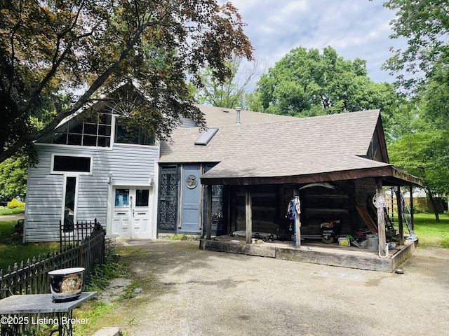 357 Ridgeway Ave, Louisville, KY 40207 - view of front of property with roof with shingles and fence