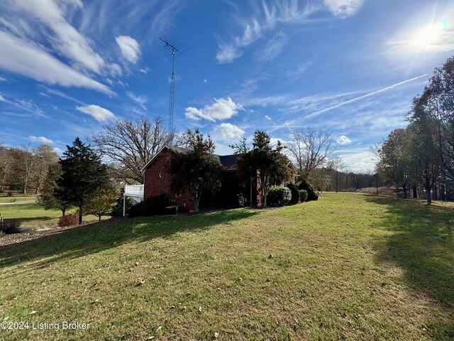 11569 New Haven Rd, New Haven, KY 40051 - view of green lawn