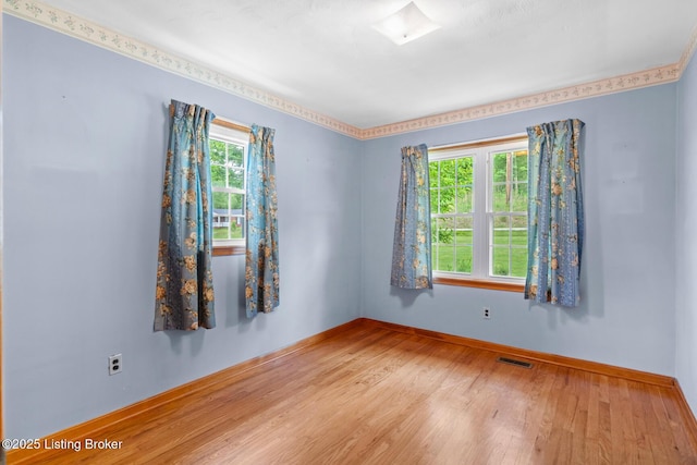 2200 Anneta Rd, Leitchfield, KY 42754 - unfurnished room featuring wood finished floors and baseboards