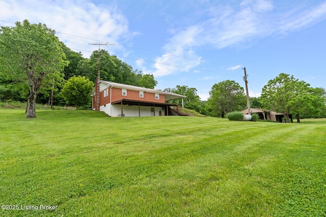 2200 Anneta Rd, Leitchfield, KY 42754 - view of grassy yard with a deck