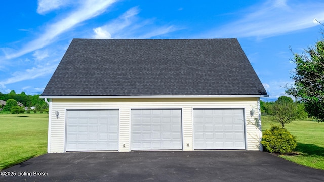 view of detached garage