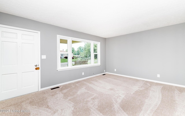 3009 Huberta Dr, Louisville, KY 40216 - unfurnished room with carpet flooring and baseboards