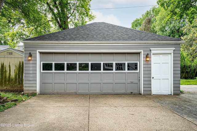 3920 Elfin Ave, Louisville, KY 40207 - view of detached garage