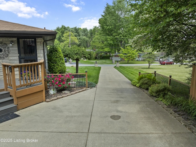 5506 Bamberrie Cross Rd, Louisville, KY 40214 - view of patio