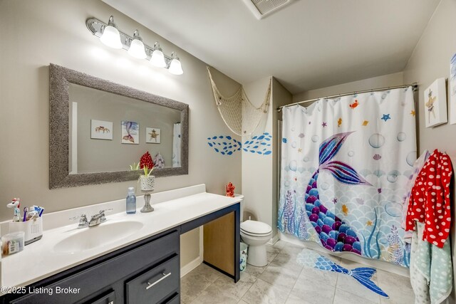 3928 Creek Meadow Dr, La Grange, KY 40031 - bathroom featuring vanity, toilet, shower / bath combination with curtain, and tile patterned flooring