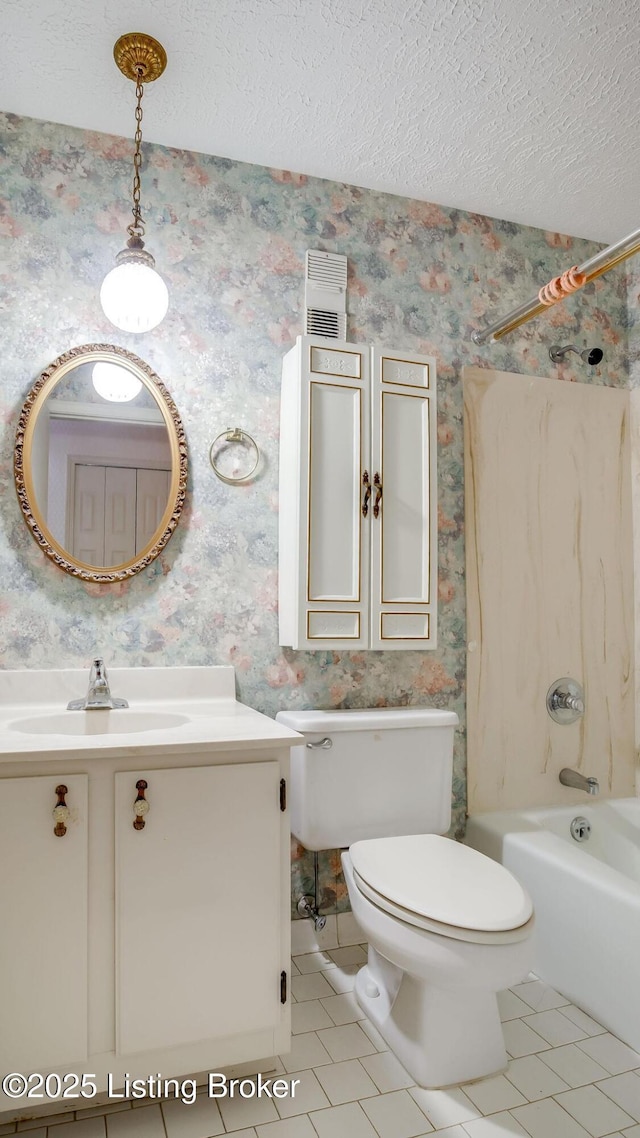3030 Breckenridge Ln Unit 108, Louisville, KY 40220 - full bath with wallpapered walls, vanity, toilet, shower / bath combination, and tile patterned floors