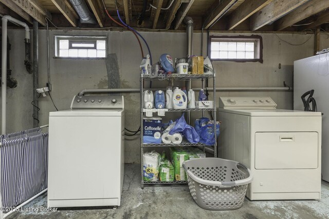 7407 Beahl Blvd, Louisville, KY 40258 - laundry room featuring washer and dryer, water heater, and plenty of natural light
