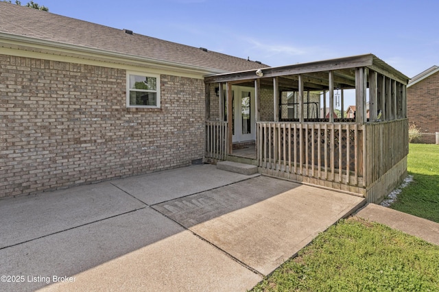 1020 Polley Dr, Bardstown, KY 40004 - back of house with roof with shingles and brick siding