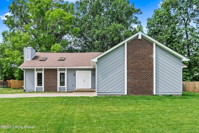 4308 Fence Pl, Louisville, KY 40241 - mid-century home featuring a chimney