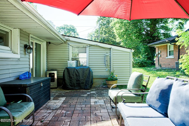 3400 Dell Rd, Louisville, KY 40299 - view of patio / terrace with a grill