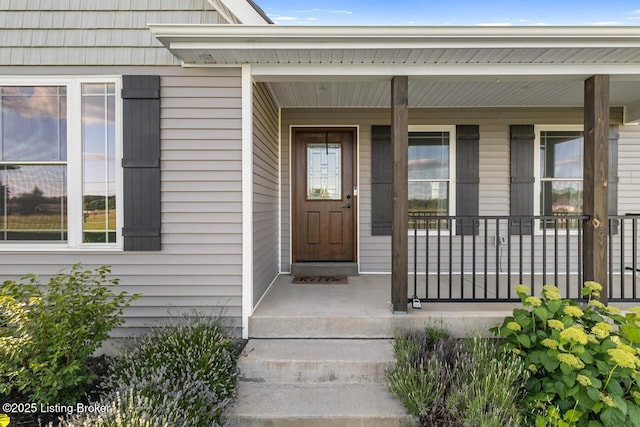 760 Leafdale Rd, Hodgenville, KY 42748 - property entrance with a porch