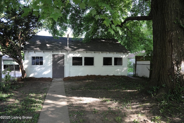 456 E Brandeis Ave, Louisville, KY 40217 - bungalow-style house featuring roof with shingles and concrete block siding
