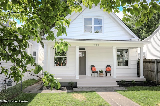 456 E Brandeis Ave, Louisville, KY 40217 - view of front of home with a porch