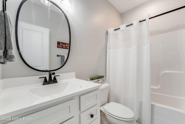 458 Christman Ln, Shepherdsville, KY 40165 - full bath with toilet, vanity, and shower / bathtub combination with curtain