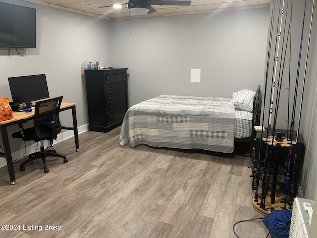 107 Clymene Rd, Cecilia, KY 42724 - bedroom featuring light wood finished floors, a desk, baseboards, and ceiling fan