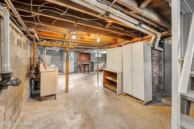 4309 Cavelle Ave, Louisville, KY 40213 - basement with gas water heater
