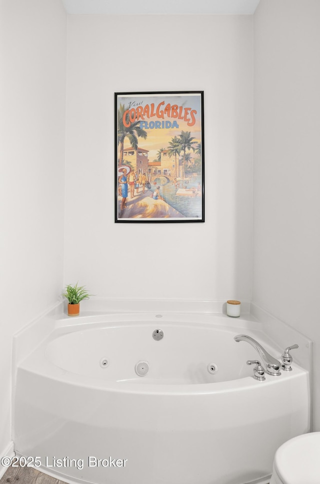 10119 Vista Springs Way, Louisville, KY 40291 - bathroom with a tub with jets and toilet