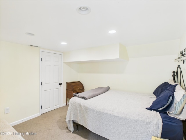 4932 Southern Pkwy, Louisville, KY 40214 - bedroom with carpet floors, recessed lighting, and baseboards