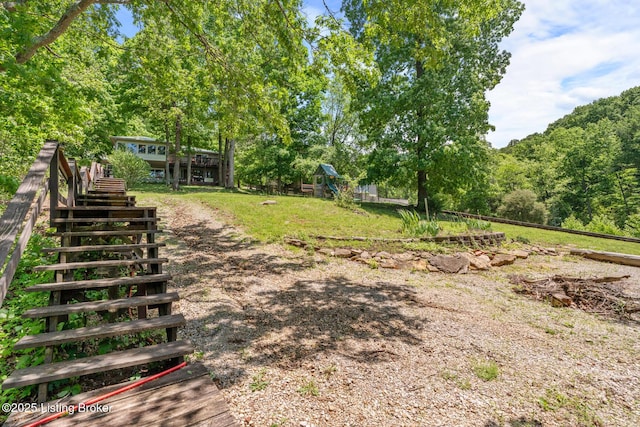 94 Tarnwood Dr, Brandenburg, KY 40108 - view of yard with stairs