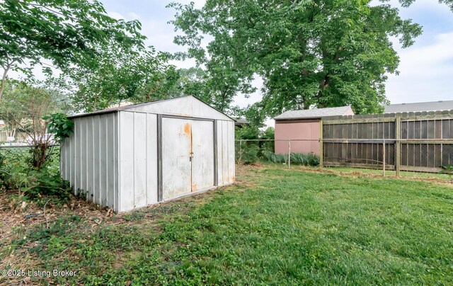 1057 Hillview Blvd, Shepherdsville, KY 40229 - view of shed