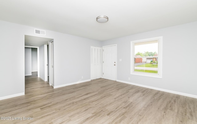 1057 Hillview Blvd, Shepherdsville, KY 40229 - empty room featuring light wood finished floors and baseboards