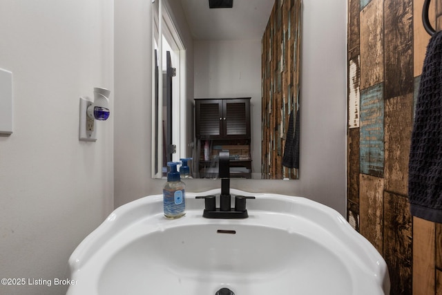 6820 Grandfield Rd, Louisville, KY 40258 - bathroom with a sink