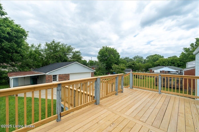 144 Starlite Ct, Louisville, KY 40229 - wooden deck featuring an outdoor structure and a yard