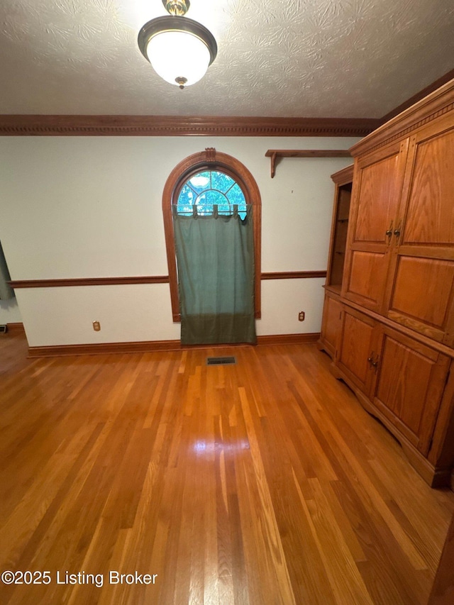 5309 Bardstown Rd, Springfield, KY 40069 - spare room with light wood-style floors and baseboards