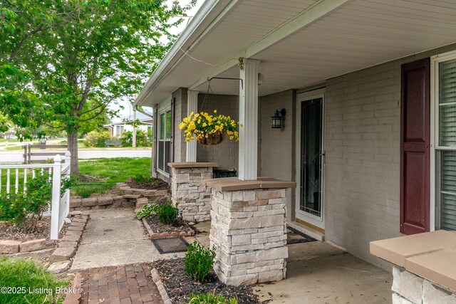 1123 Girard Dr, Louisville, KY 40222 - photo 5